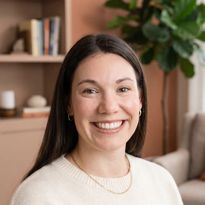 Arden Sabourin - Registered Psychotherapist (Qualifying)